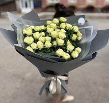 Букет Белые кустовые розы Солинеро в Никольском
